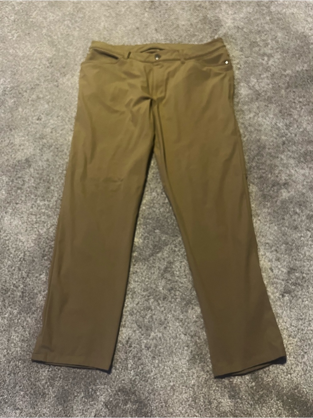 Lululemon ABC Mens 36X31 Taper Warpstreme Casual Stretch Pants Tan Euc